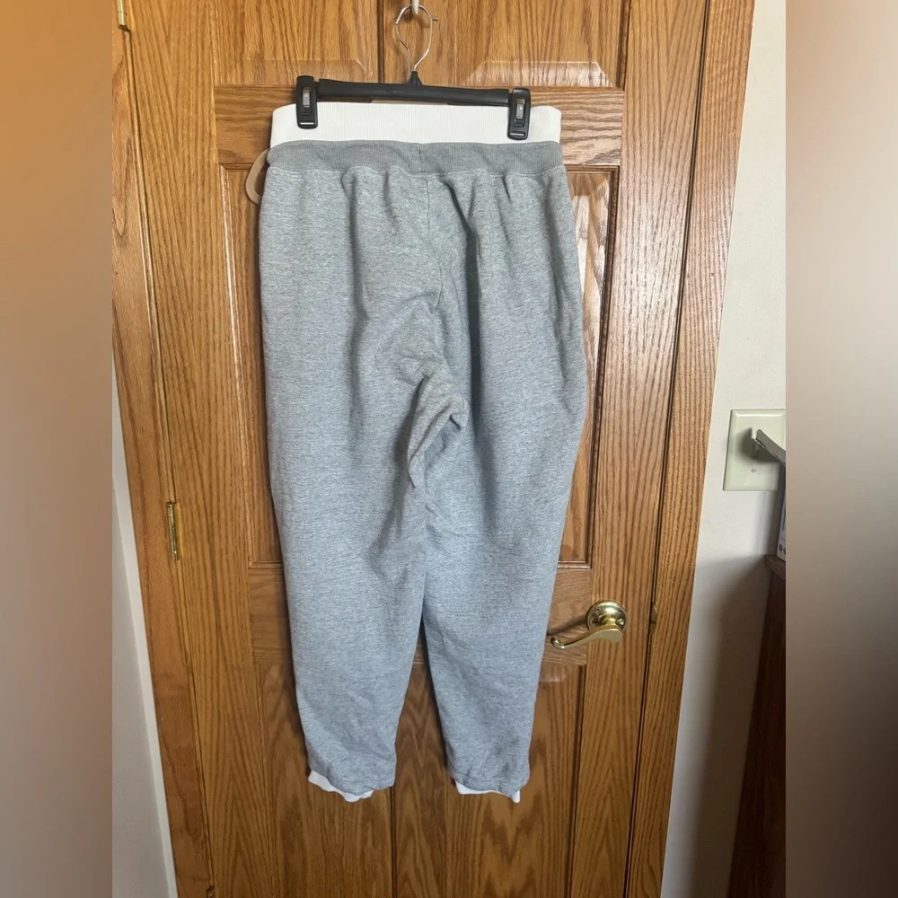 Nike Women’s Jogger Sweatpants - Large - Picture 3 of 4